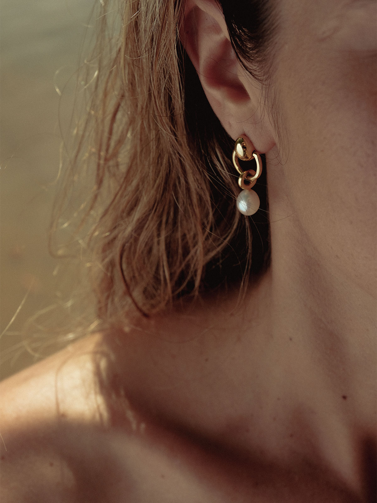 Egg Pearl Earrings