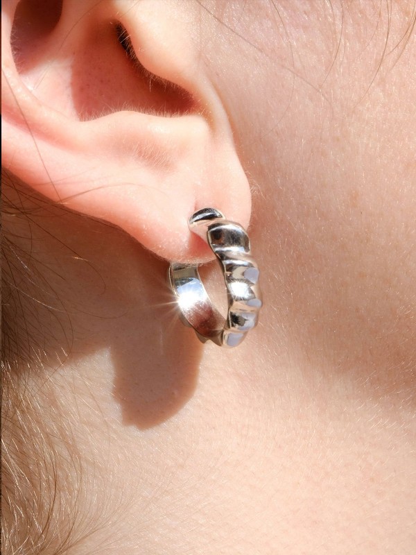 Twisted Hoop