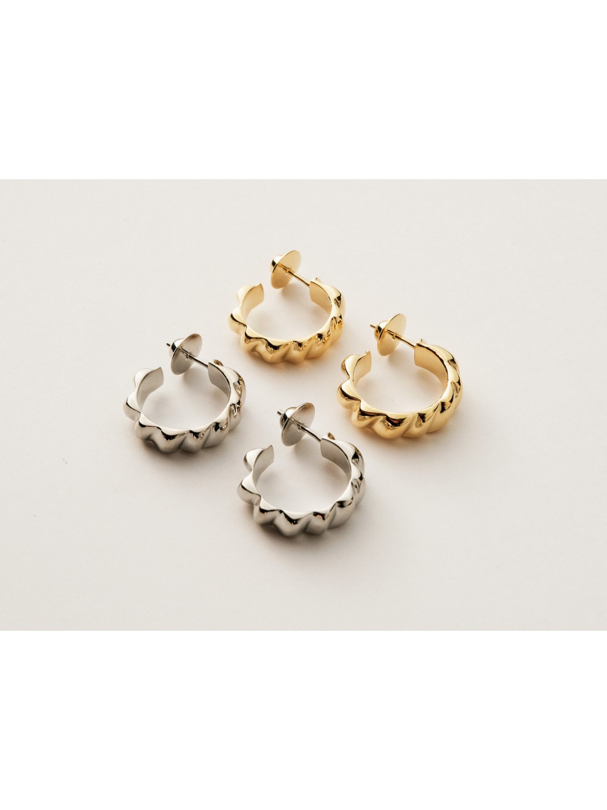 Twisted Hoop Vermeil