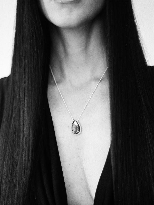 Leonor Pendant Medium