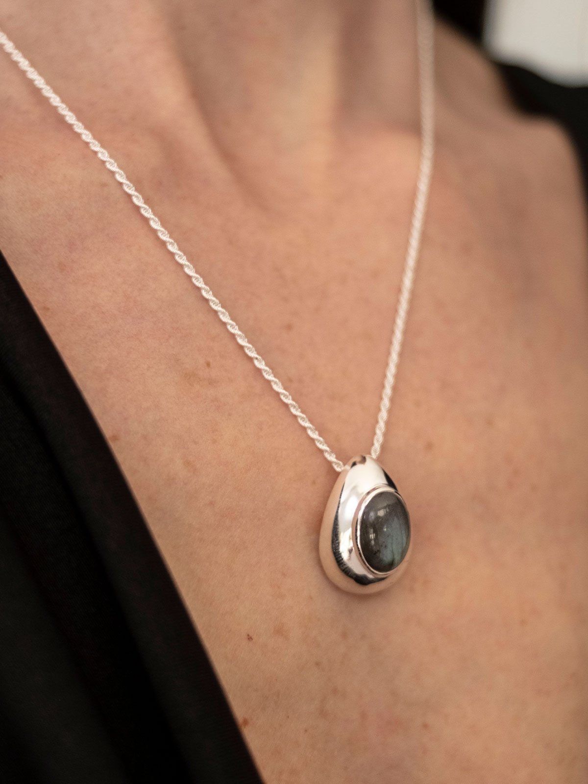 Leonor Pendant Medium Leonor Pendant Medium